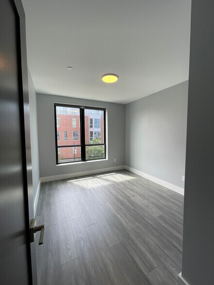 Building Photo - 367 Western Ave