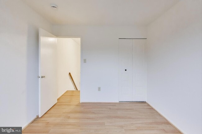 Building Photo - 18 Indian Hills Ct