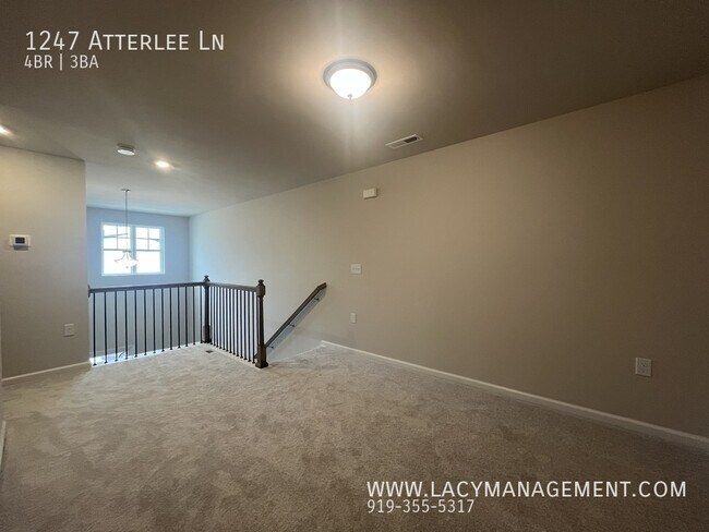 Building Photo - 1247 Atterlee Ln