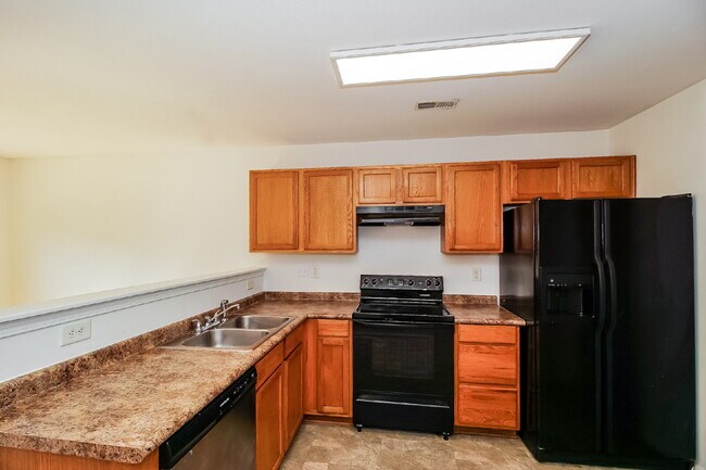 Building Photo - 734 Aberdeen Glen Pl