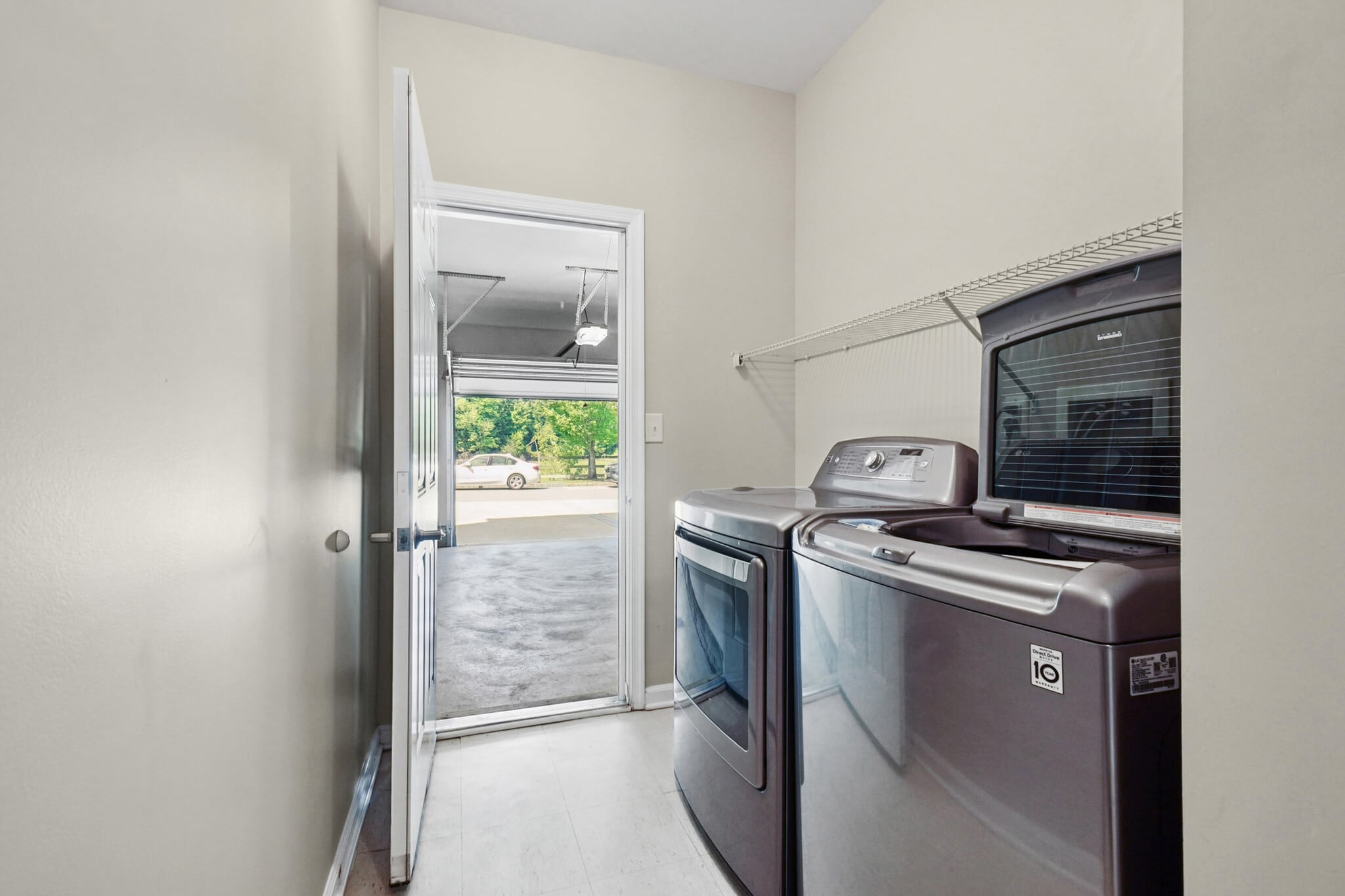 Laundry Room to Garage - 401 Waterview Ct