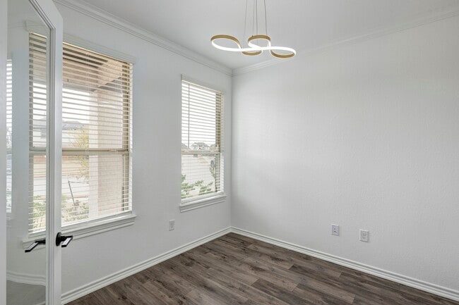 Building Photo - 1413 Grass Bnd Dr