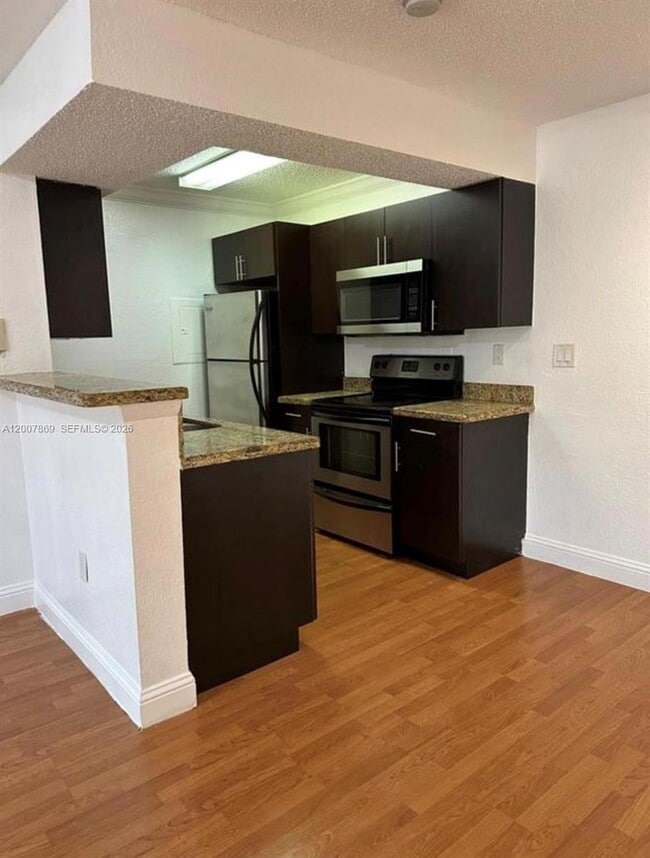 Building Photo - 15570 SW 105th Ln