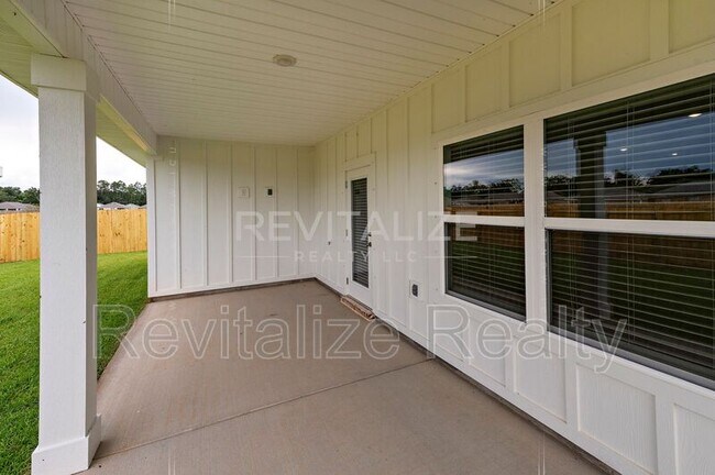 Building Photo - 14578 Dayton Cir