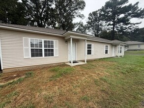 Building Photo - 3909 Tates Mill Rd