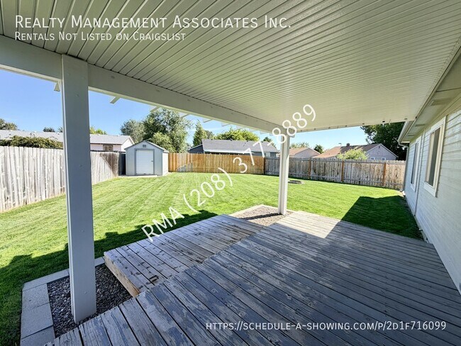 Building Photo - 1442 W Hayfield Ct