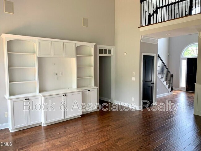 Building Photo - 5013 Kettle Creek Rd