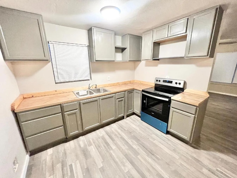 Building Photo - 754 Fitch St