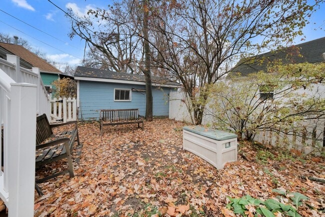 Building Photo - Charming, Recently Updated 3-Bedroom Home in Urbana