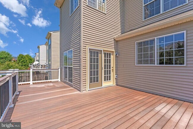 Building Photo - 22247 Waterberry Terrace