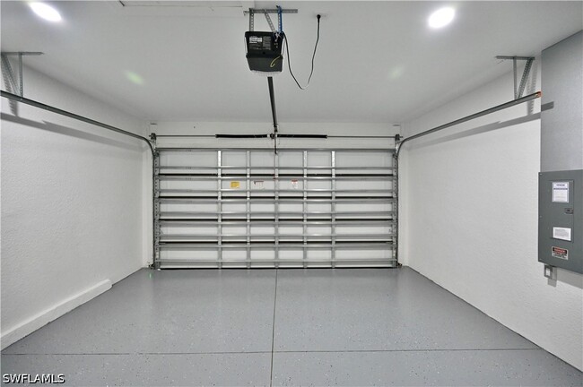 Building Photo - 4107 13th St SW