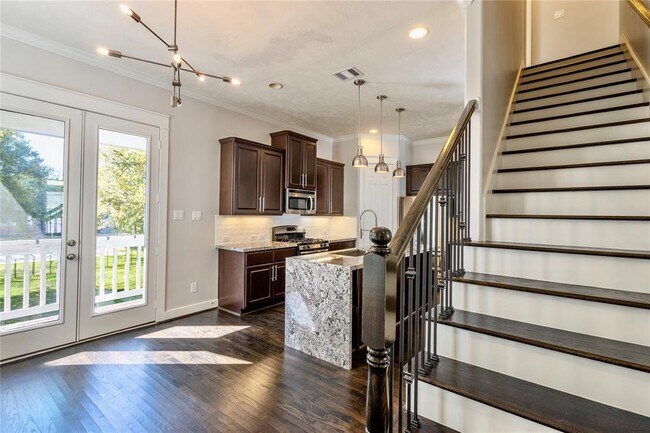 Building Photo - 1213 Hobbs Reach Ln