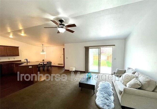 Building Photo - 103 Covey Ct