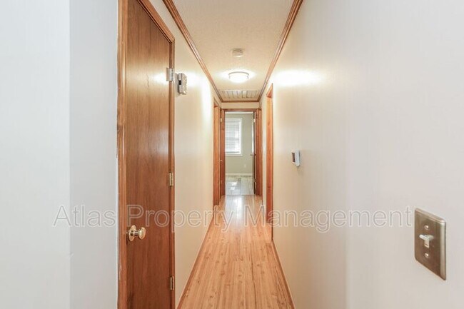 Building Photo - 1014 Lindenwood Ln