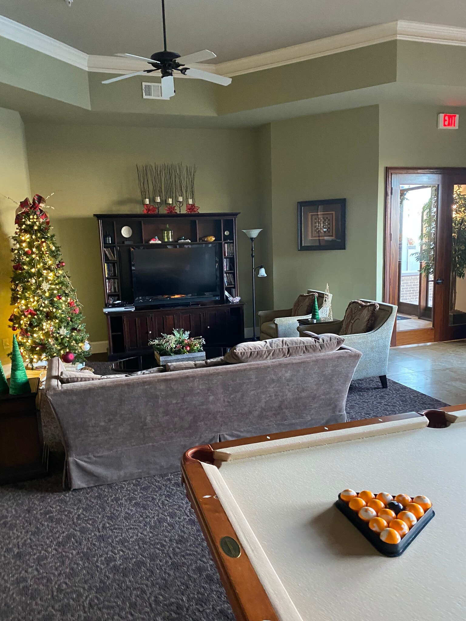 Building Photo - 445 W Blount Ave