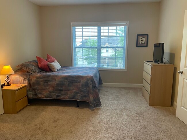 Building Photo - 8552 Loxton Cir