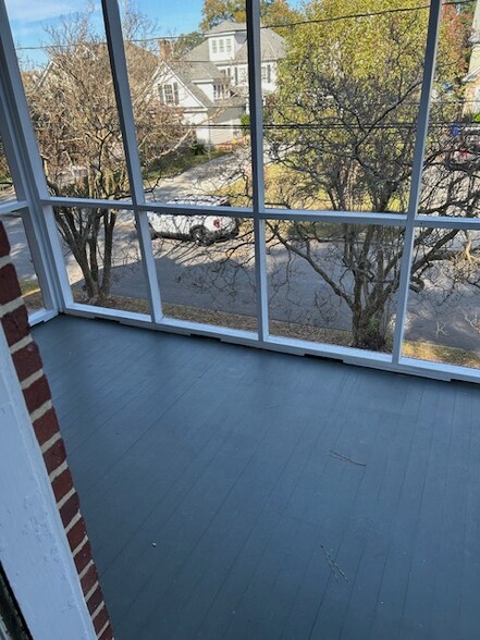 Building Photo - 767 52nd St