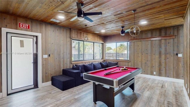 Building Photo - 2525 Garfield St