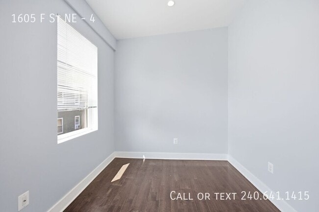Building Photo - 1605 F St NE