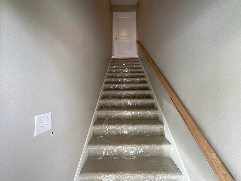 Building Photo - 814 W Trickey Ln