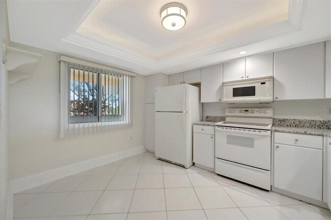 Building Photo - 9604 Cortez Rd W