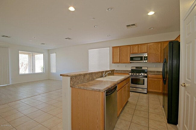 Building Photo - 41440 N Bent Creek Way