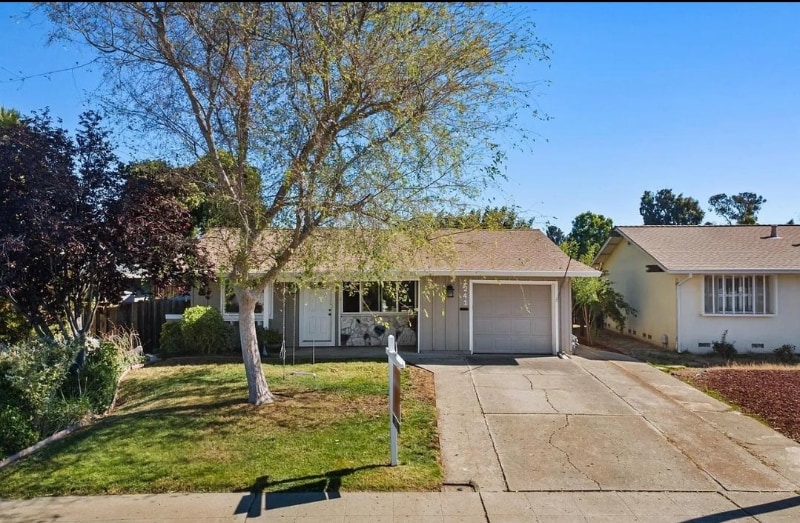 Building Photo - 1241 Hibiscus Way