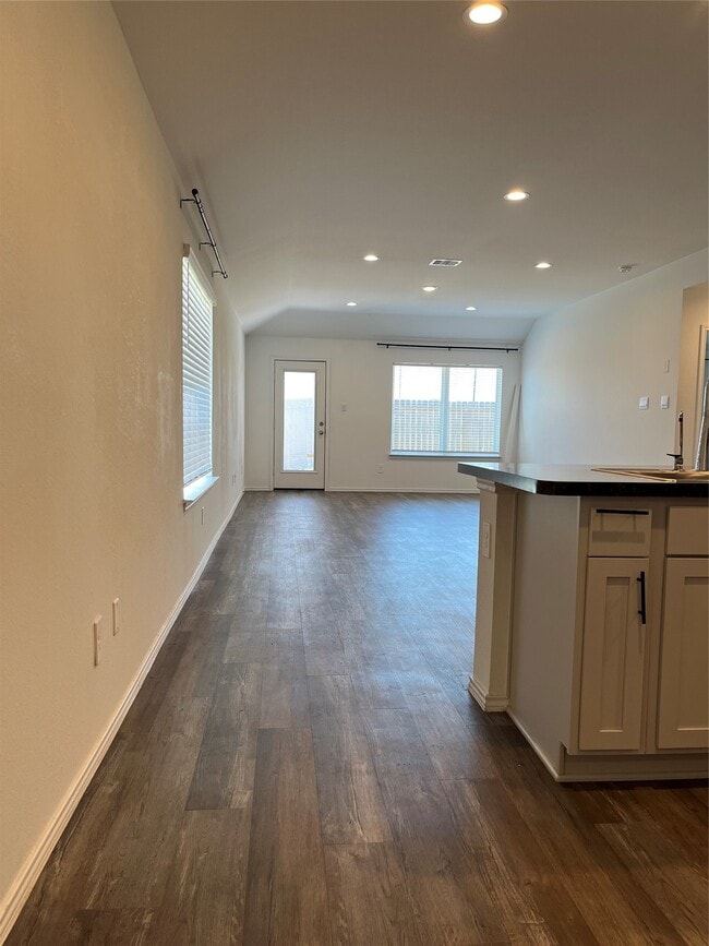 Building Photo - 24203 Saddlestone Green Dr