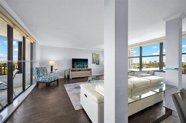 Building Photo - 300 Three Islands Boulevard
