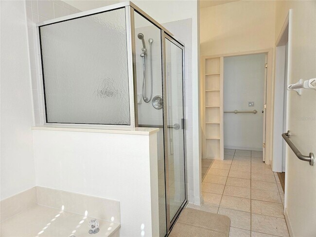 Building Photo - 835 Chalmers Dr