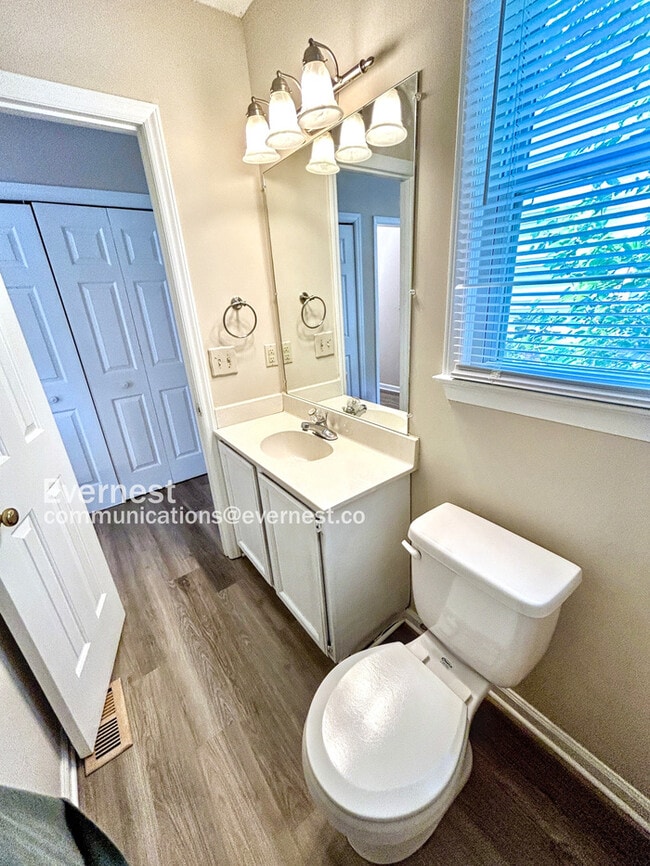 Building Photo - 5126 Lundy Dr