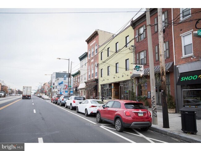 Primary Photo - 206 E Girard Ave
