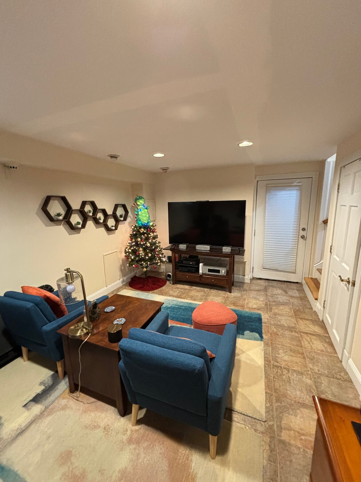 Building Photo - 37 Farquhar St