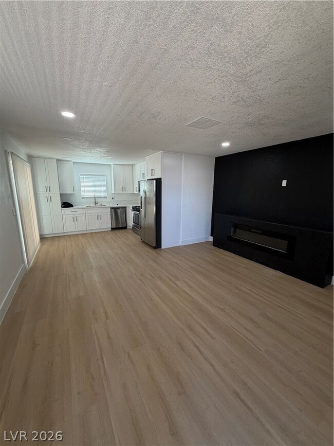 Building Photo - 6993 Royal Meadow Pl