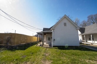 Building Photo - 1014 Rogers St