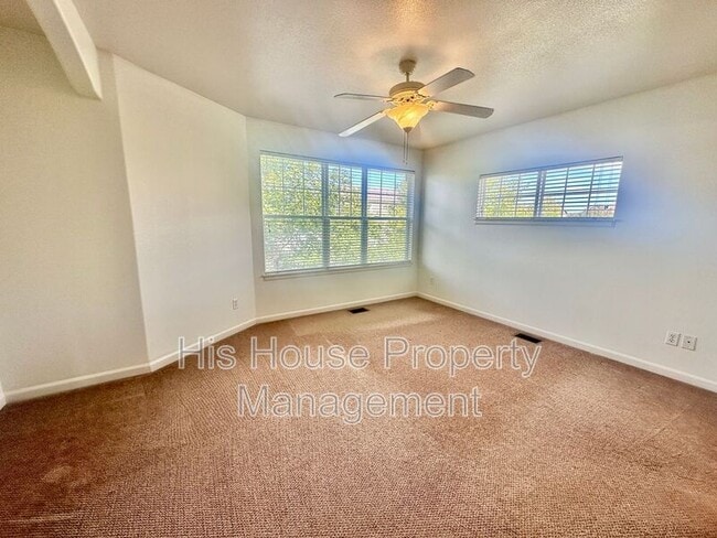 Building Photo - 6345 Chardonnay St