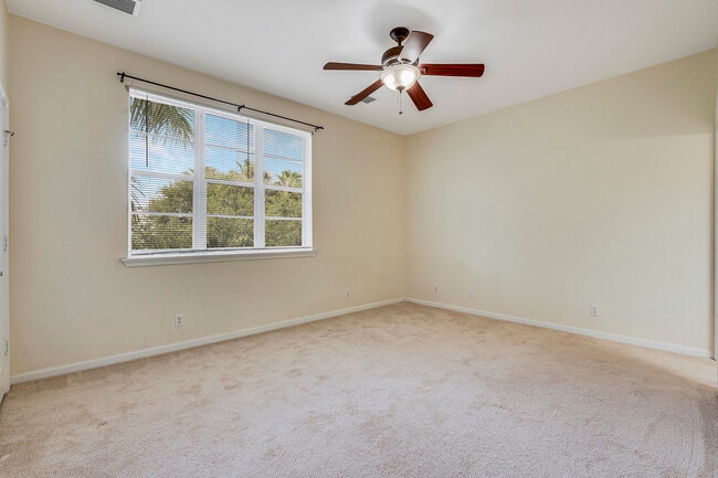 Building Photo - 157 Cat Rock Ln