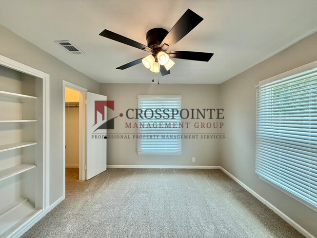 Building Photo - 1309 Lamar St