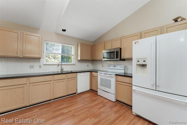 Building Photo - 4721 Carrington Dr