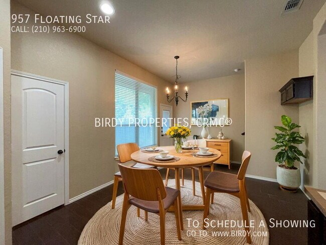 Building Photo - 957 Floating Star