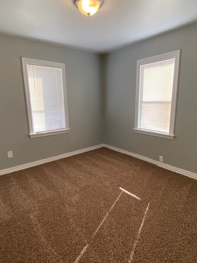 Building Photo - 1326 NW 100th St