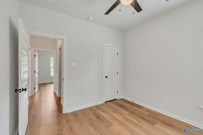 Building Photo - 16640 Aspen Ln