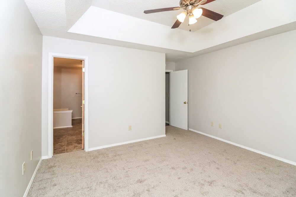 Building Photo - 4034 Sharon Woods Dr
