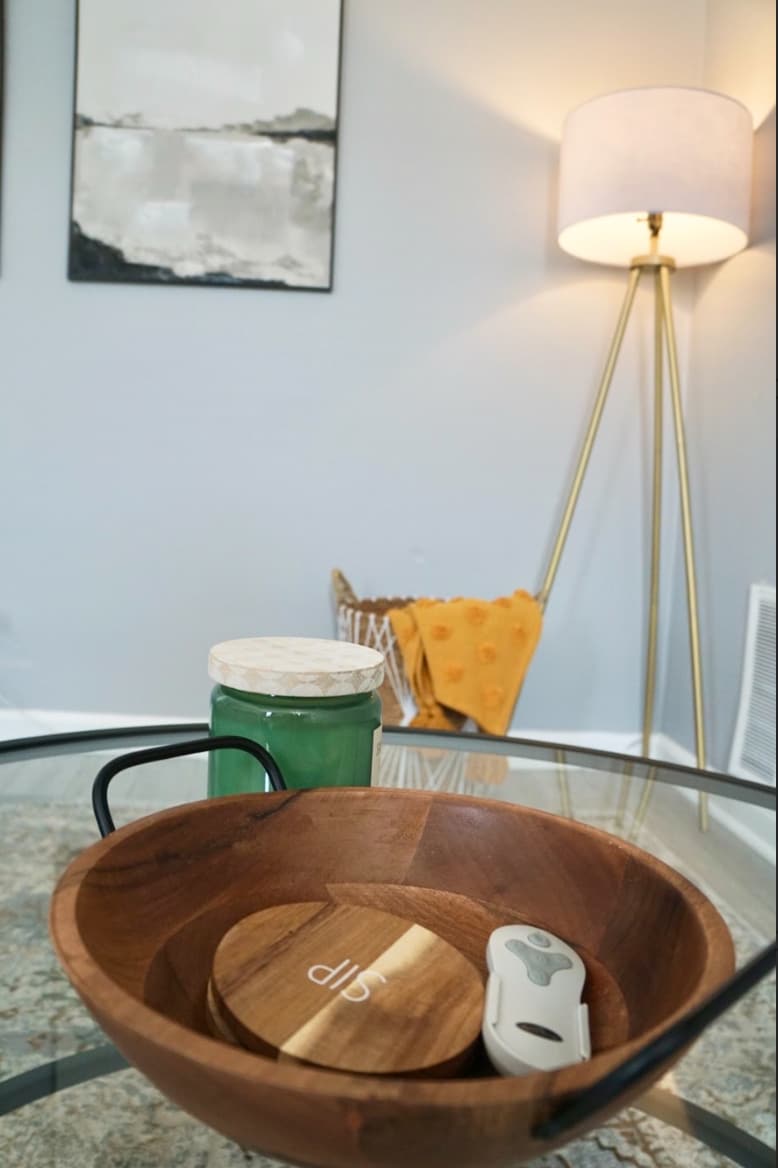 Building Photo - 912 E Spring St