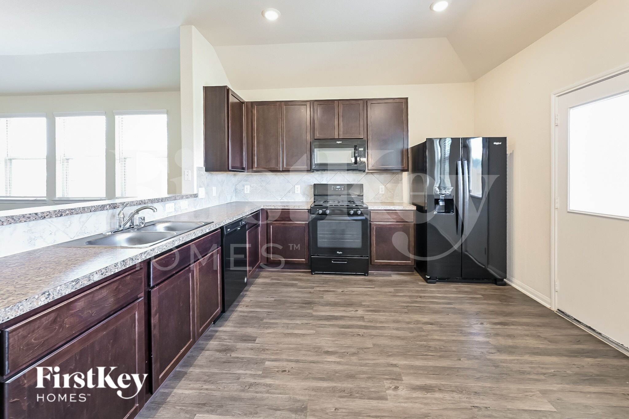 Building Photo - 15809 Roberto Clemente Ct