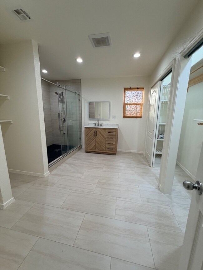 Building Photo - 6289 Cosecha Luna Cir