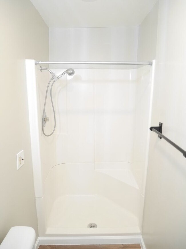 Building Photo - Renovated Corner Apartment- Canton, MD MOV...