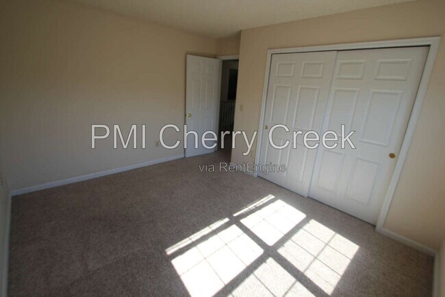 Building Photo - 9800 Foxhill Cir