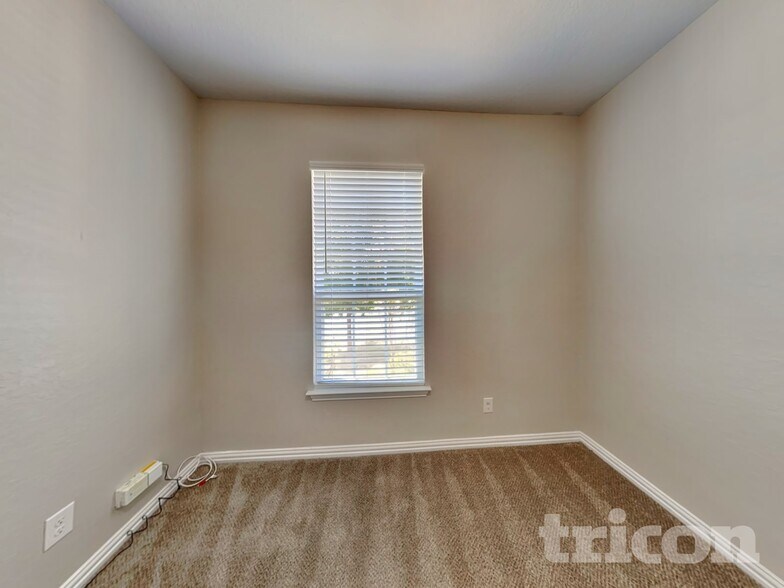 Building Photo - 7950 Headwaters Trail