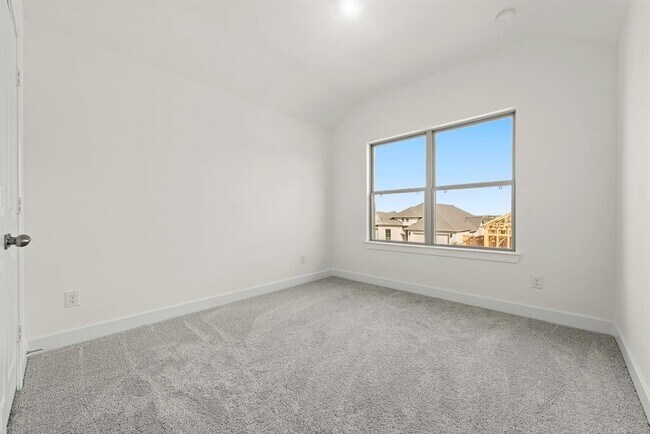 Building Photo - 2722 Sweet Honey Ln